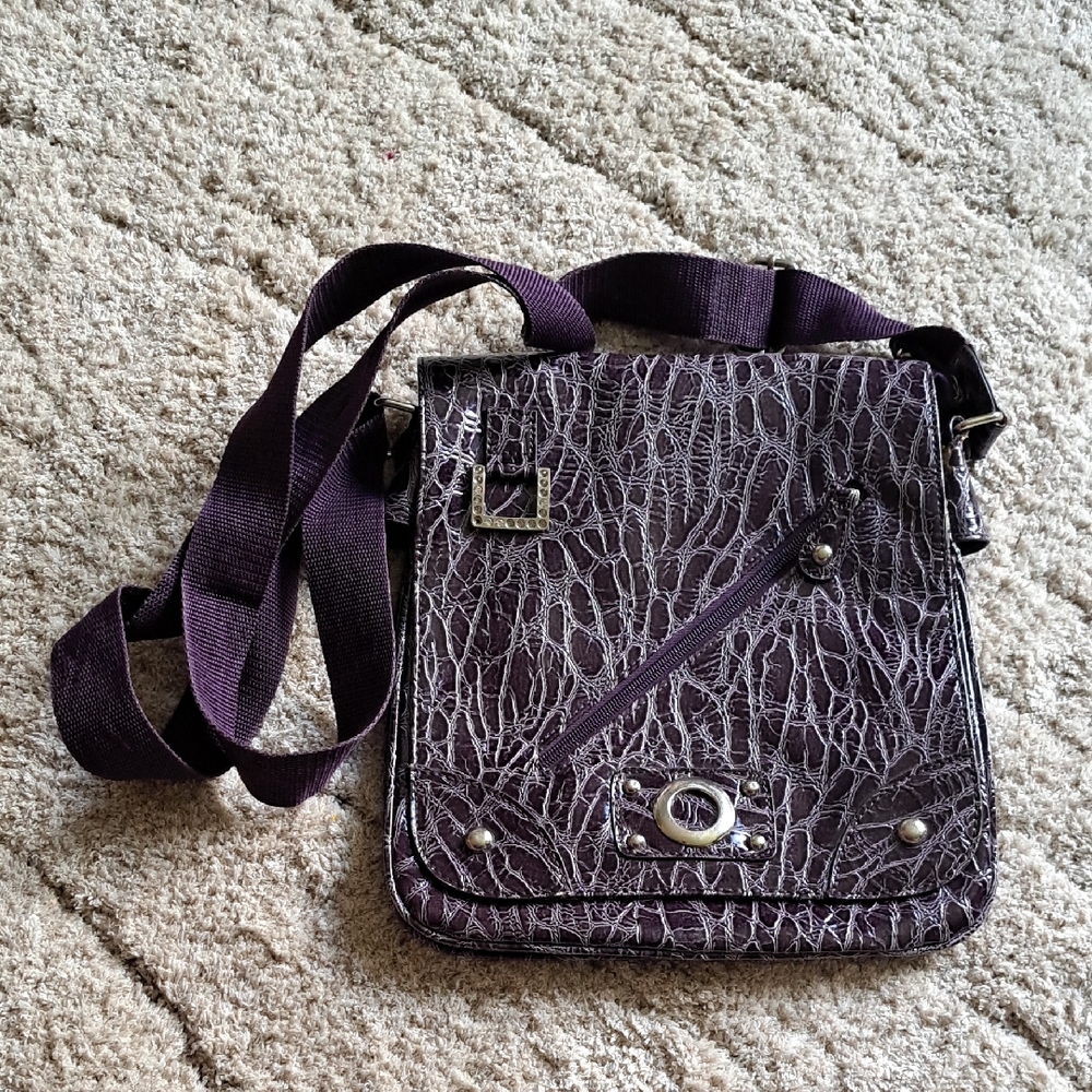 Elegant Purple Crossbody Bag - Picture 1 of 5